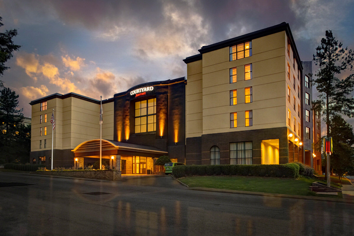 Courtyard By Marriott Decatur Hotel Buitenkant foto